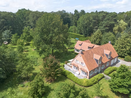 huis te koop in brasschaat met 4 slaapkamers