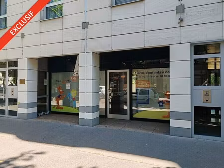 vente commerce 55 m²