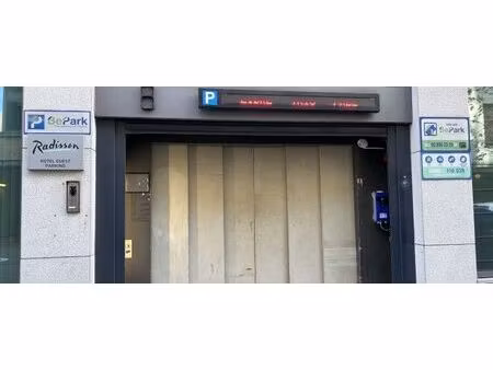 parking à louer à de hollande - hollandstraat 4 saint-gilles (vbe38052)