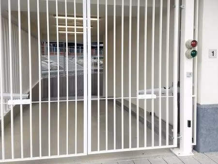 parking à louer à de zandbergen - zandbergenstraat 1 laeken (vbe38035)