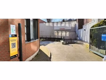 parking à louer à de la source - bronstraat 15 saint-gilles (vbe38010)