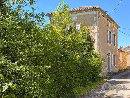lectoure  maison ancienne de plus de 150 m² habitables avec jardin et vue panoramique