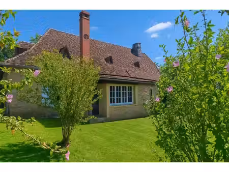superbe maison en pierres du périgord noir avec piscine et grand parc arboré