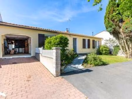 vente maison à dompierre-sur-yon (85170) : à vendre / 95m² dompierre-sur-yon