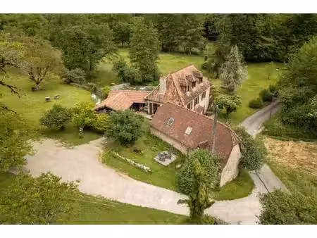 moulin à eau de charme du xvie siècle en corrèze  cadre exceptionnel et potentiel rare