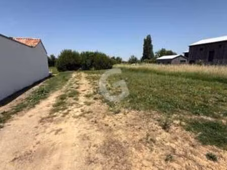 vente terrain à longeville-sur-mer (85560) : à vendre / 1437m² longeville-sur-mer