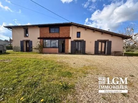 ? ancien séchoir à tabac rénové 6 pièces double garage et jardin– un lieu de vie unique...