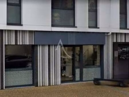 vente bureaux et commerces à thouaré-sur-loire (44470) : à vendre / 62m² thouaré-sur-loire