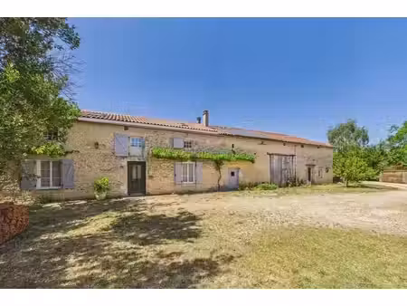 propriété de caractère exceptionnelle avec appartement indépendant  potentiel gîte ...