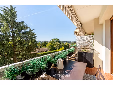 appartement dans un environnement verdoyant