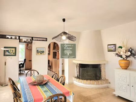 vente villa 4 pièces 240 m² à port-saint-louis-du-rhone (13230)  480 000 €