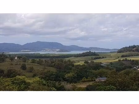 ducos  t4 vue dégagée sur la baie de fort-de-france et les trois-îlets.