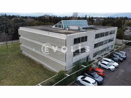 location bureaux 234 m²