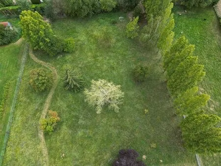 terrain à bâtir de 635 m² à neauphlette (78)