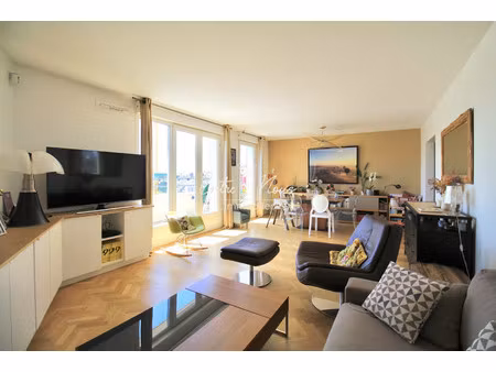 appartement de luxe à louer dans le quartier hauts d'asnières-métro
