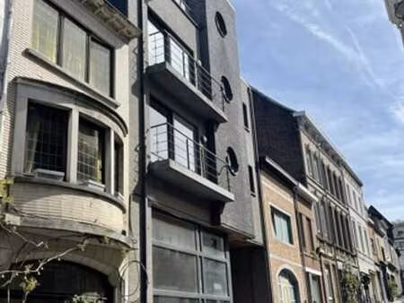 appartement penthouse agréable en plein centre-ville !