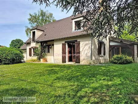 maison familiale indépendante de 159 m² habitables plus véranda - fort potentiel