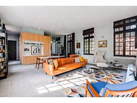 appartement design haut de gamme avec parking et cave.