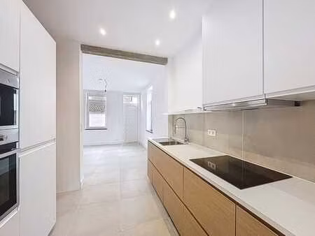 à louer : petite maison située dans le centre de meise