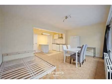 studio extrêmement spacieux avec balcon à louvain