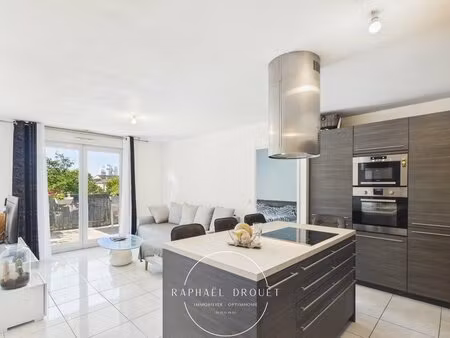 vaulx-en-velin village sud – appartement t4 de 74 m² avec terrasse et garage