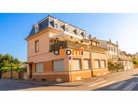 immeuble mixte – 115 m² habitables + commerce + cour + garage