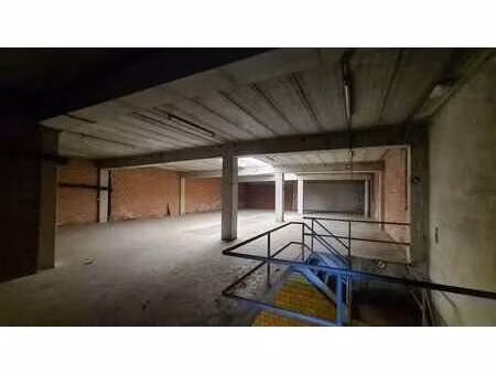 entrepôt / dépôt / atelier de 557 m² à vendre