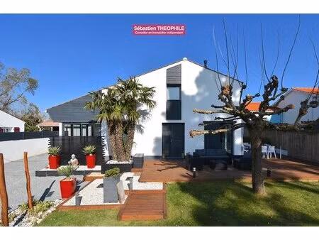 maison d'architecte t6 proche saint-gilles-croix-de-vie