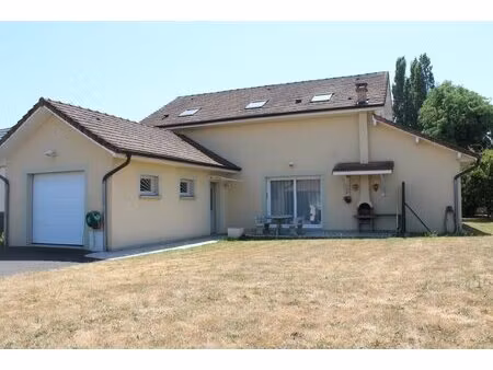 sougy sur loire  belle maison de construction traditionnelle sur l'axe decize - nevers