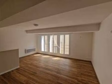 location appartement 3 pièces à doué-en-anjou (49700) : à louer 3 pièces / 22m² doué-en-an