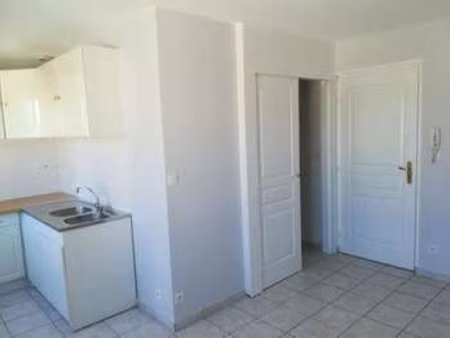 location appartement 2 pièces à béthune (62113) : à louer 2 pièces / 31m² béthune