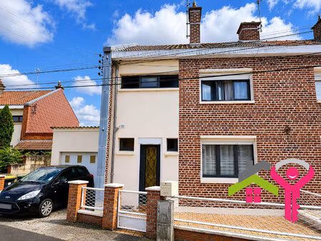 maison semi-individuelle 3 chambres