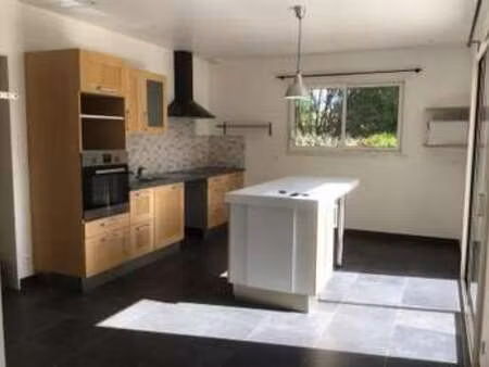location maison au pallet (44330) : à louer / 130m² le pallet