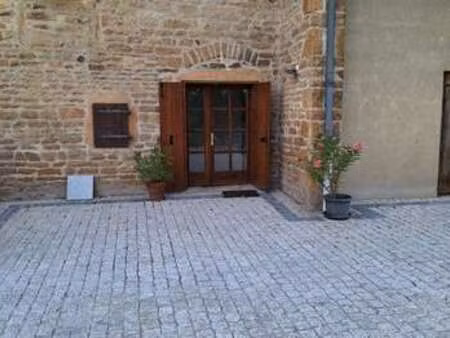 location appartement t1 meublé à crêches-sur-saône (71680) : à louer t1 meublé / 24m² crêc