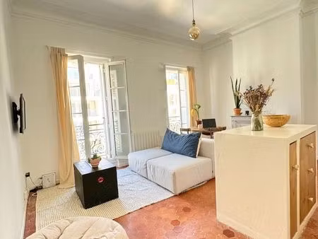 t2 lumineux bien placé - marseille 2ème