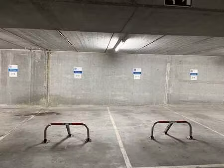 1 place de parking braine-l'alleud centre