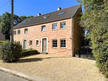 maison 4 chambres dans le beau village de lathuy