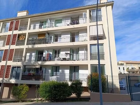 exclusivite  manosque  bel appartement 3/4 pièces de 67 m2 quartier et vue mont d'or