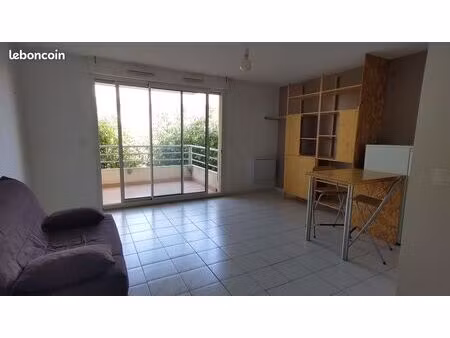 studio lumineux 29 m² avec parking - rare en centre-ville