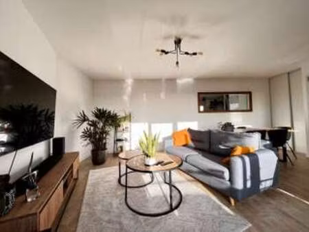 location appartement 3 pièces meublé à nantes (44000) : à louer 3 pièces meublé / 68m² nan