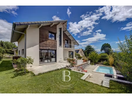 villa de luxe à vendre dans le quartier nord ouest