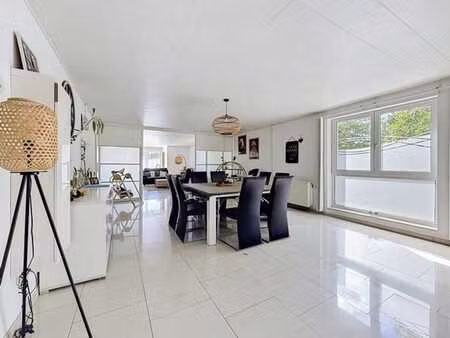 a vendre superbe appartement 2 chambres