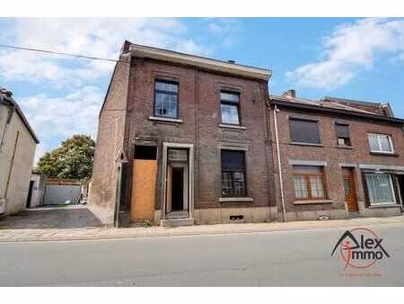maison à rénover (suite incendie partiel)