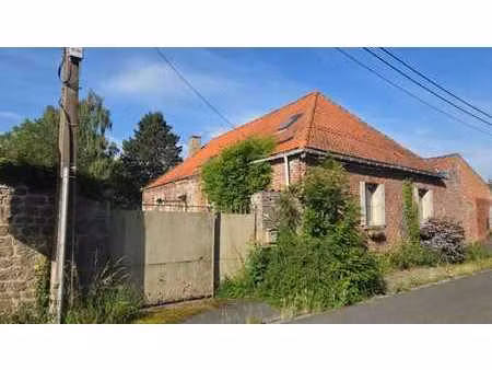 jolie fermette a renover sur 14 ares 80 ca