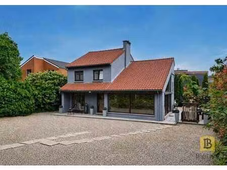 charmante maison avec 3 chambres et grand jardin - mons
