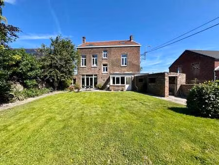 magnifique maison de maitre 6ch+grand bureau+garage&jardin