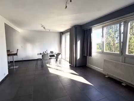 appartement 2 chambres validé shape avec balcon