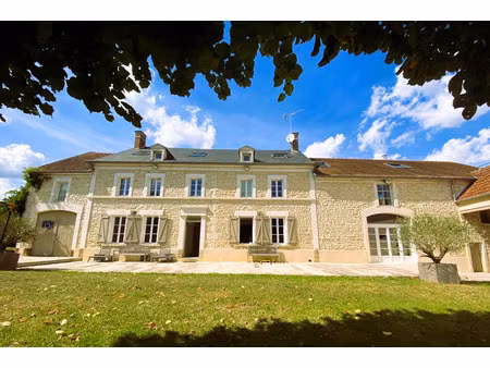 corps de ferme à vendre à auxerre