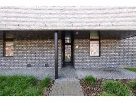 ruim nieuwbouwappartement met groot terras  2 parkings en...