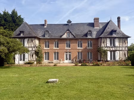 villa de luxe à vendre à bosc-guérard-saint-adrien